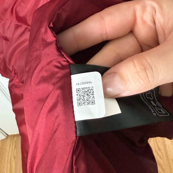 The North Face Ruby Water Repellent 600 Fill Power Down Parka S - Picture 8 of 9